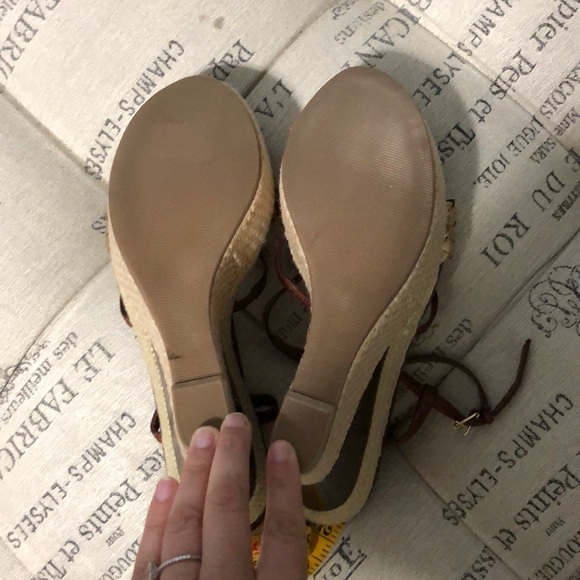 Audrey Brooke brown & gold wedges size 10 - Picture 5 of 7